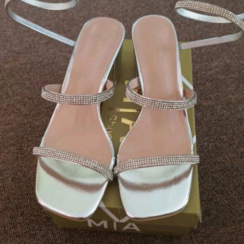 Mia sandals with rhinestones size 37 like new silver