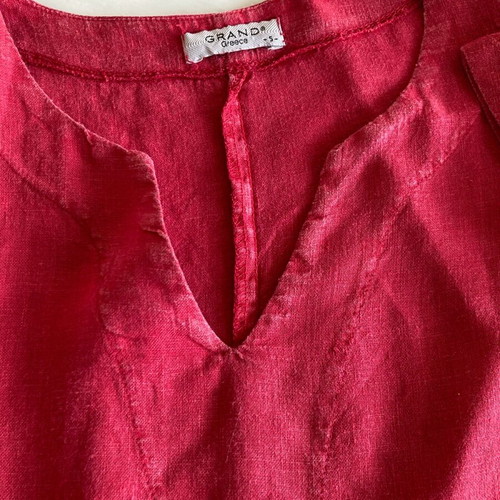 Linen blouse like new with side slits, size S