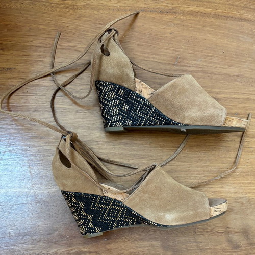 Aerosoles brown suede leather sandals like new, size 41