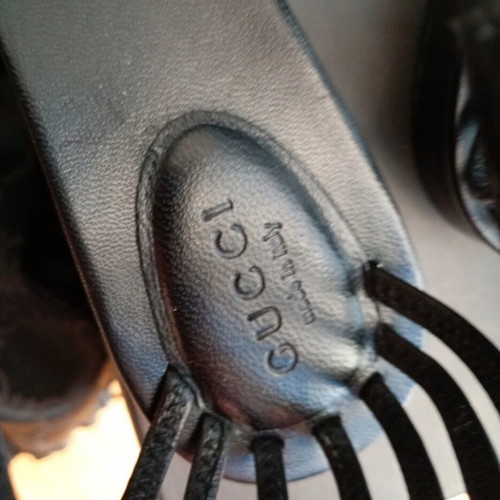 Gucci sandals size 36.5, black