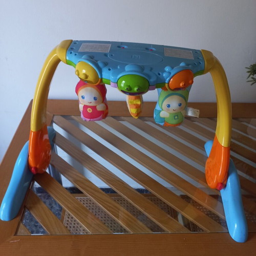 Baby toy with music and pull dolls
