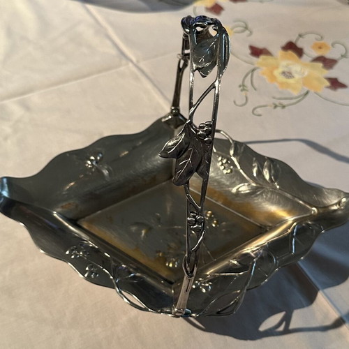 WMF Art Nouveau silver-plated basket with leaf and flower motifs