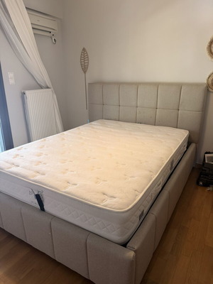 Bed and Bath double side mattress like new, 1.40m x 2.00m