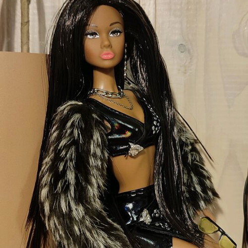 Doll Star Singer like new with retro microphone and vintage accessories