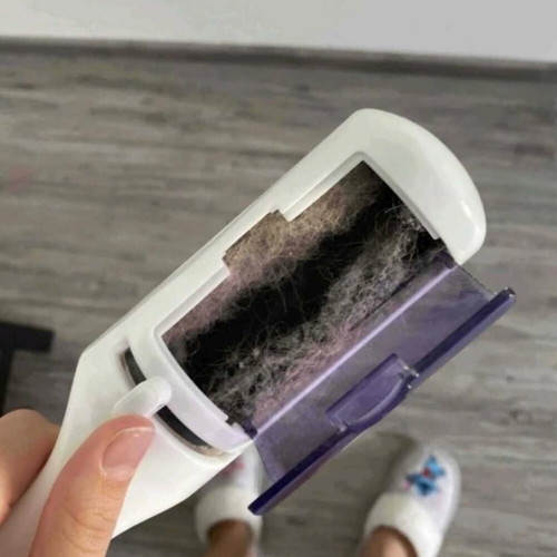 Pet Hair Removal Brush new, with reusable container