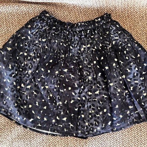 Zara girls' skirt bermuda size 13-14 like new