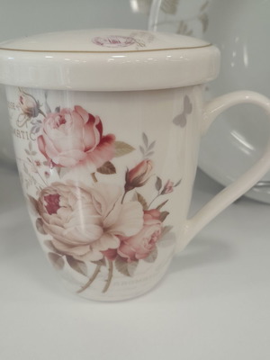 Porcelain mug with lid 360ml new