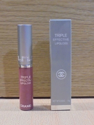 Chanel Triple Effective Lip Gloss No 05 new