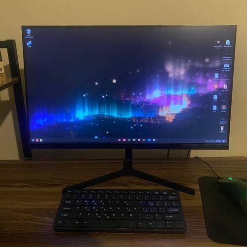 Xiaomi Mi Desktop Monitor 1C IPS 23.8" FHD with Razer wired mouse