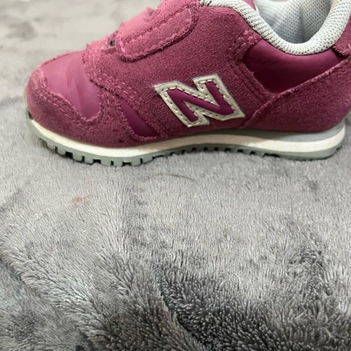 New Balance size 20 like new, pink