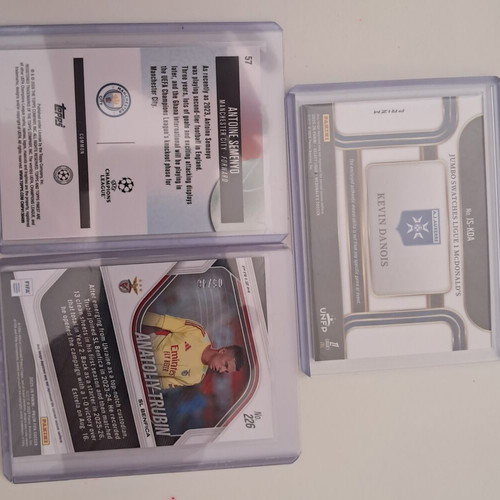Football cards 2025-26 Topps, Panini & Select, new, pack of 48