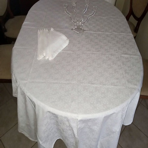 Jacquard tablecloth new with 12 floral cotton satin napkins