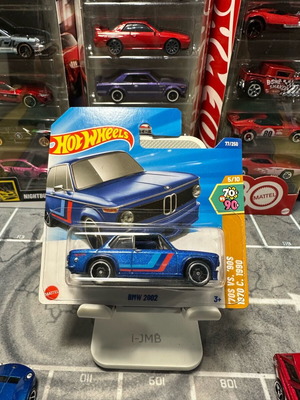 Hotwheels BMW 2002 new
