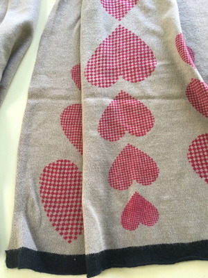 Scarf used, dimensions 185x45cm