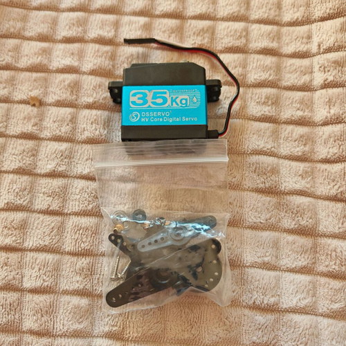 DS3235 35KG Digital Waterproof Servo with Metal Gears and Accessories, new