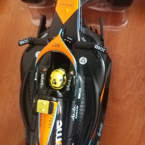 McLaren MCL60 - Oscar Piastri, Lando Norris (1/24) πακέτο