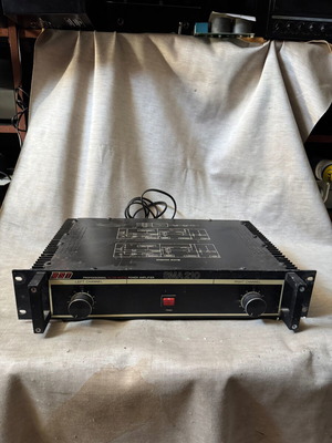 BST SMA 210 Vintage Professional Power Amplifier like new