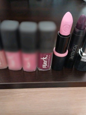 Cosmetics used, assorted makeup products