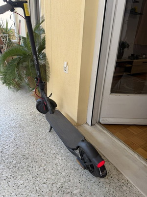 Xiaomi electric scooter used in perfect working order