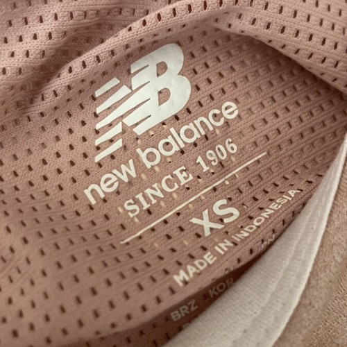 New Balance sleeveless sports top like new, beige and pink