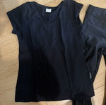 Domyos Capri leggings and black shirt gift