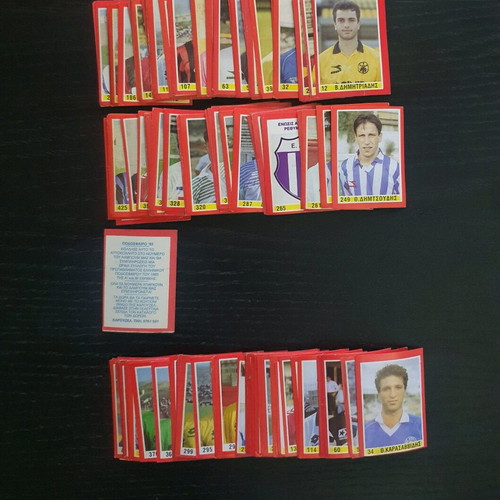 Karouzel Football 1993 Album used with 333 stickers