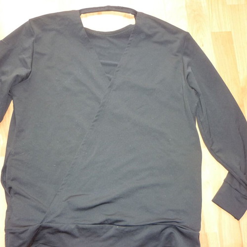 Nike women's elastic gym shirt used, size M
