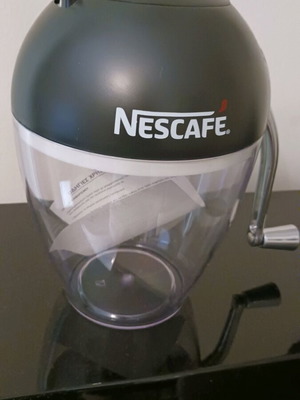 Χειροκίνητος παγοθραύστης Nescafé καινούργιος