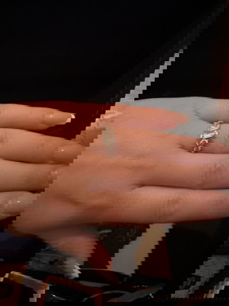 Λευκό ασημένιο δαχτυλίδι vogue
