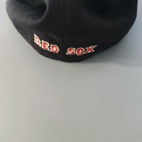 New Era Boston Red Sox Fitted Cap used, size 7 1/8, black