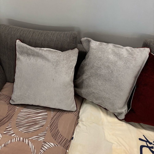 Decorative pillows like new, gray with burgundy trim, set of 2