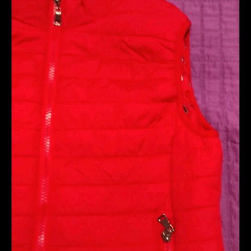 Evita sleeveless jacket for 14-year-old girl red like new