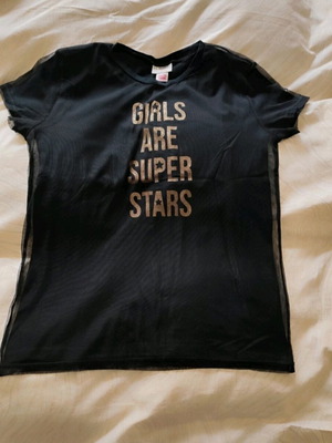 T shirt for 10-year-old girl like new, pack of 5, black and white