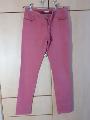 Yessica jeans used, light burgundy, size large