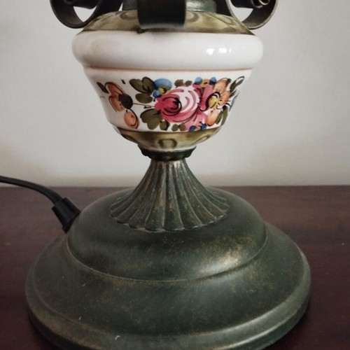 Rustic table lamp like new, ceramic with porcelain coating and iron base