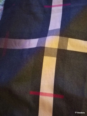Checked scarf like new, double-face, black and beige