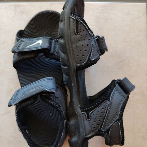Nike summer sandals used, size 32, black