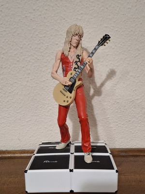 Randy Rhoads KnuckleBonz Limited Edition 1:9 Collectible Figure 1272/3000
