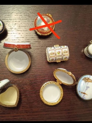 Porcelain boxes like new