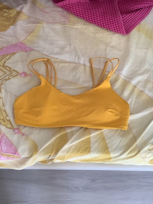 Women's swimwear top like new, yellow, size S