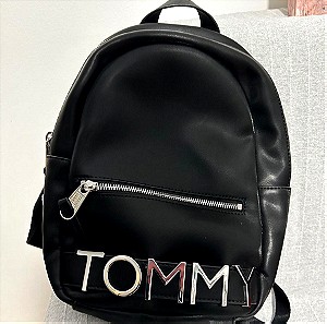 Γυναικεια τσάντα πλάτης Tommy Hilfiger