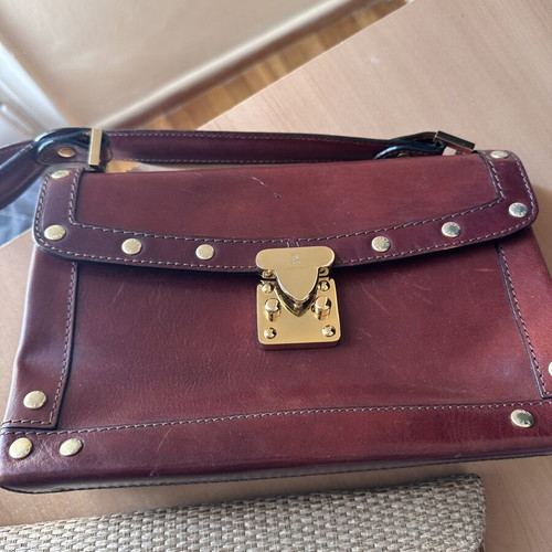 KEM leather handbag used with gold clasp brown