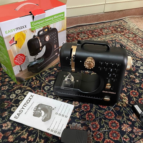 EASYmaxx Compact Sewing Machine like new