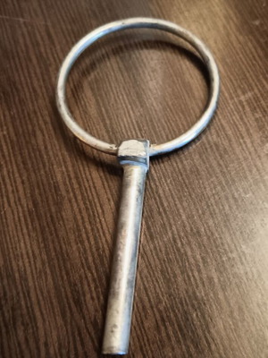 Safety pin, foldable for versatile use