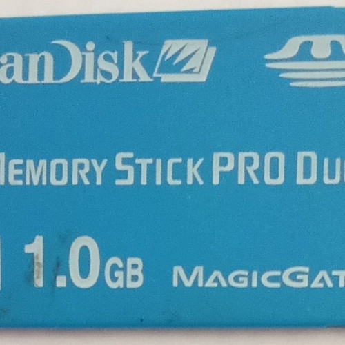 MemoryStick ProDuo 1.0GB SanDisk used with vintage pouch