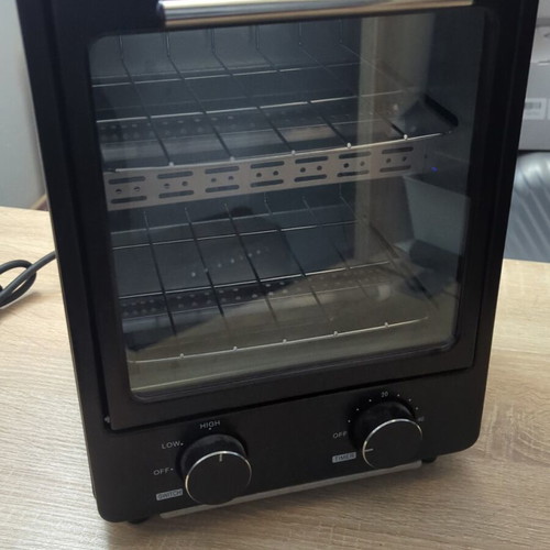 Professional dry sterilization oven like new for manicure and pedicure tools
