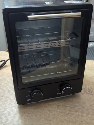 Professional dry sterilization oven like new for manicure and pedicure tools