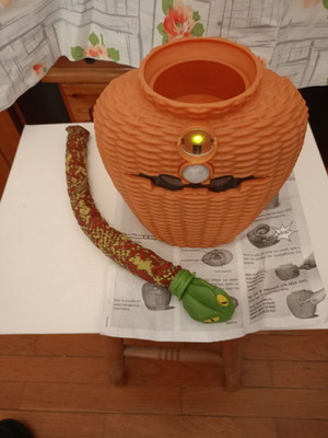 Electronic Snake Treasure Game used