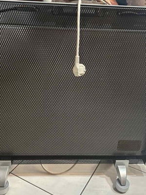 Panel Heater Rohnson 2000W like new