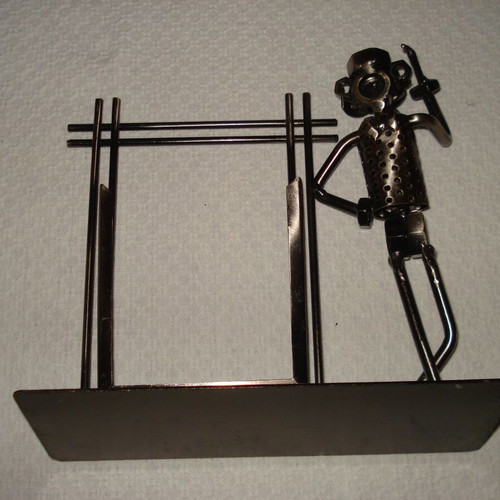 Metal decorative item used 19cm x 19cm x 7cm
